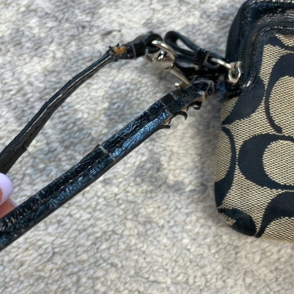 Coach Signature Stripe Double Zip Wristlet Pouch Wallet Black Gray - Picture 5 of 16